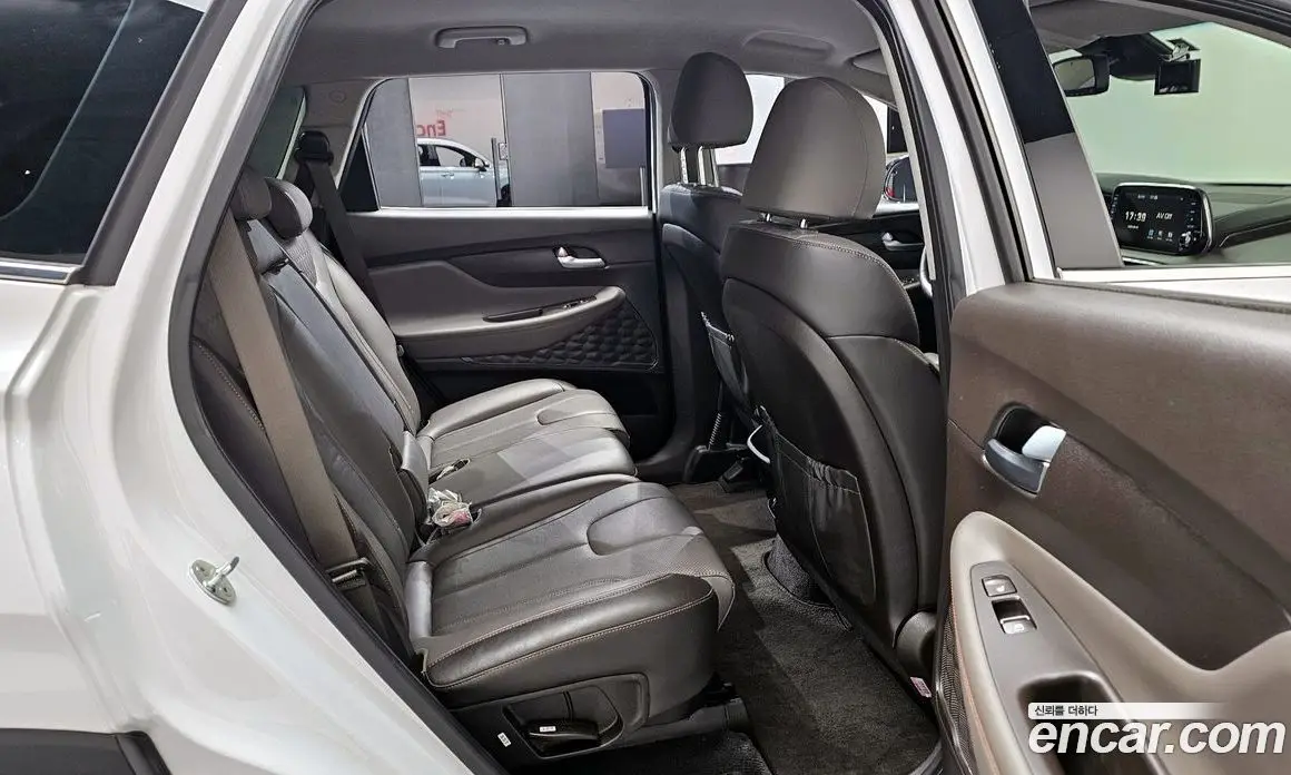 Hyundai Santa Fe 2020 2.0 автомат (гидро), фото 12