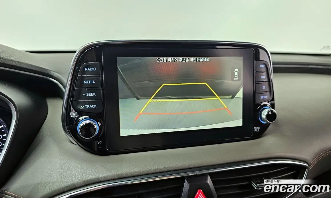Hyundai Santa Fe 2020 2.0 автомат (гидро), фото 15