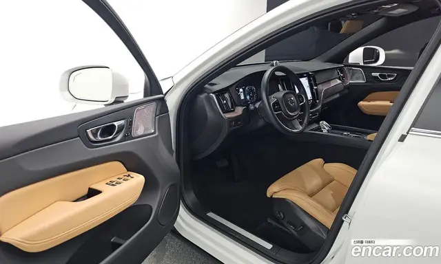 Volvo XC60 2021 2.0 автомат (гидро), миниатюра 12