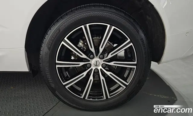 Volvo XC60 2021 2.0 автомат (гидро), миниатюра 6