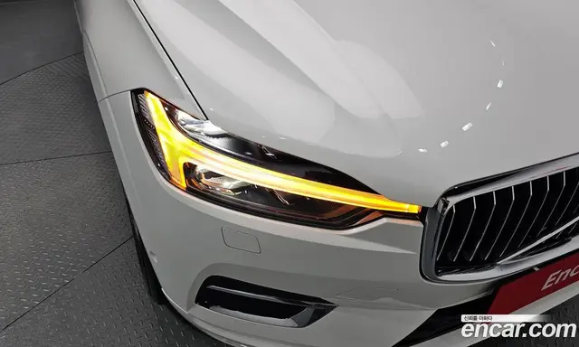 Volvo XC60 2021 2.0 автомат (гидро), миниатюра 7