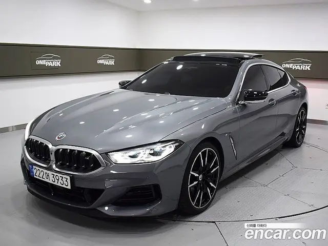 BMW 8 серия, 2023, 38 072 км