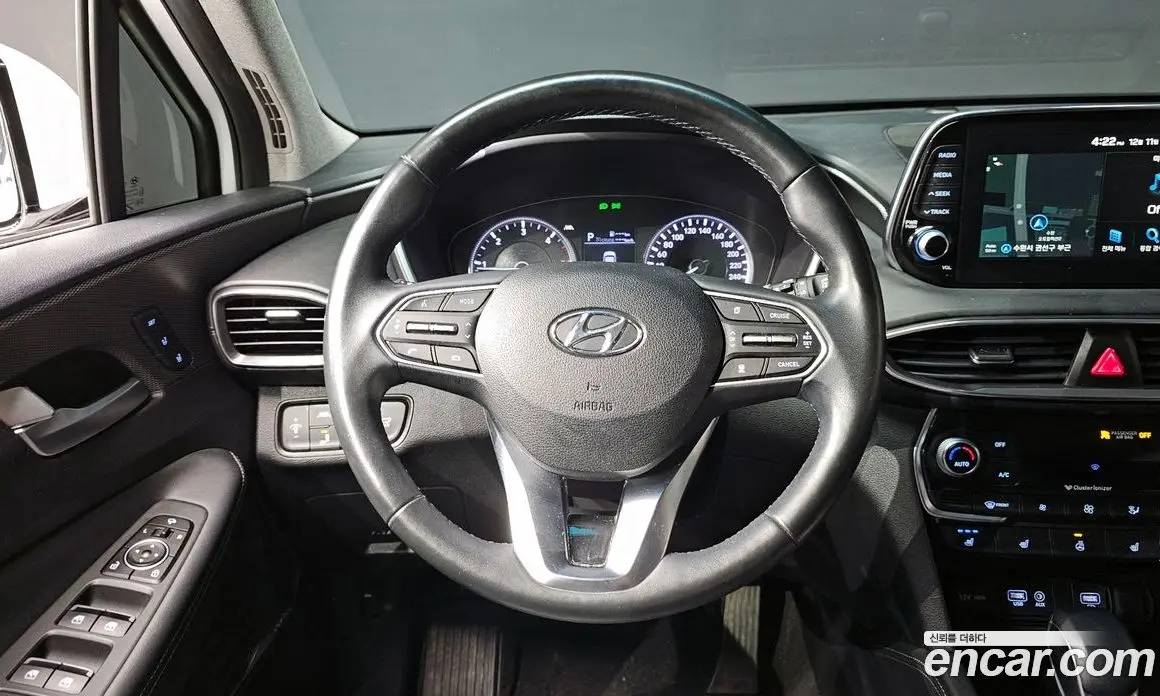 Hyundai Santa Fe 2019 2.0 автомат (гидро), фото 13 Hyundai Santa Fe 2019 2.0 автомат (гидро), фото 13
