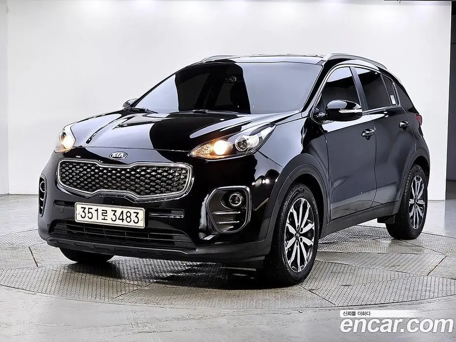 Kia Sportage 2016 1.7 автомат (гидро), фото 1 Kia Sportage 2016 1.7 автомат (гидро), фото 1