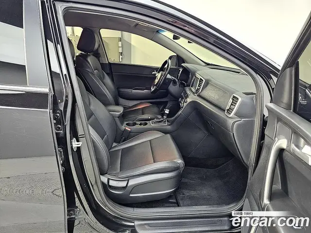 Kia Sportage 2016 1.7 автомат (гидро), миниатюра 11 Kia Sportage 2016 1.7 автомат (гидро), миниатюра 11