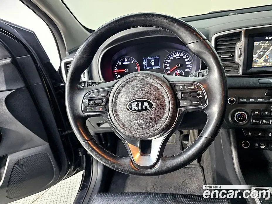 Kia Sportage 2016 1.7 автомат (гидро), фото 12 Kia Sportage 2016 1.7 автомат (гидро), фото 12