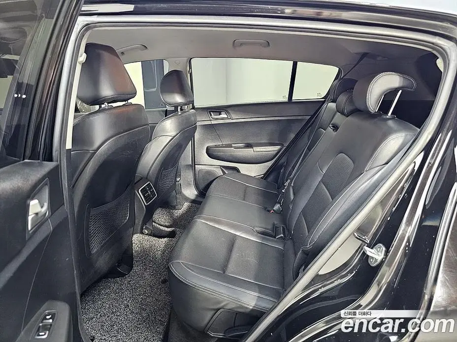 Kia Sportage 2016 1.7 автомат (гидро), фото 20 Kia Sportage 2016 1.7 автомат (гидро), фото 20