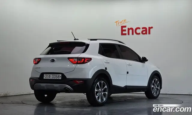 Kia Stonic 2018 1.6 автомат (гидро), миниатюра 2