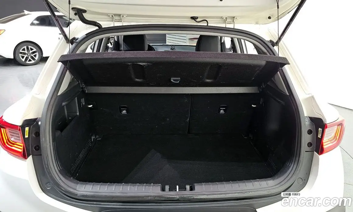 Kia Stonic 2018 1.6 автомат (гидро), фото 20