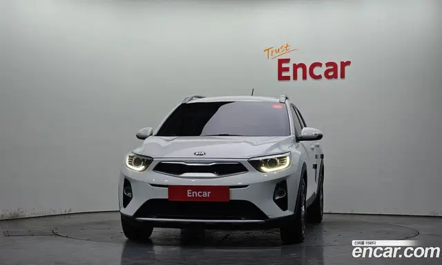 Kia Stonic 2018 1.6 автомат (гидро), миниатюра 3