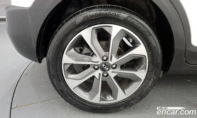 Kia Stonic 2018 1.6 автомат (гидро), миниатюра 5