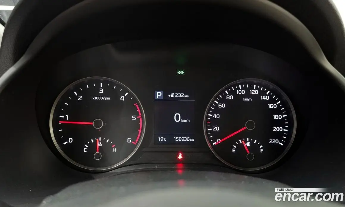 Kia Stonic 2018 1.6 автомат (гидро), фото 8