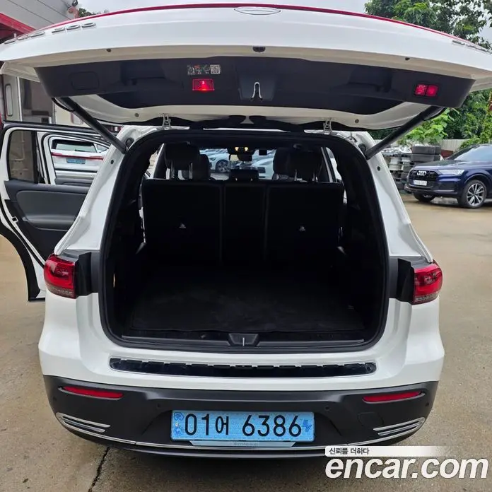 Mercedes-Benz EQB 2024 0.2 автомат (гидро), фото 16
