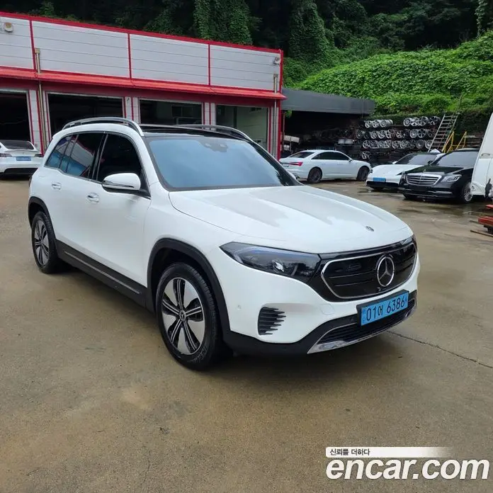 Mercedes-Benz EQB 2024 0.2 автомат (гидро), фото 8