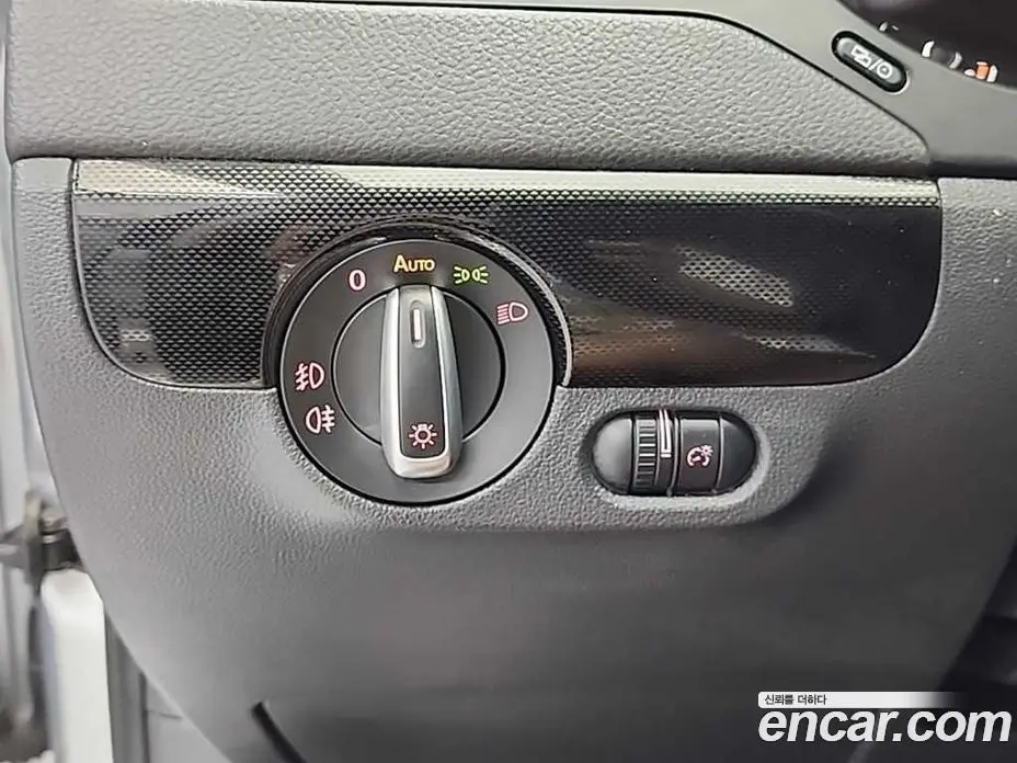Volkswagen Jetta 2014 2.0 автомат (гидро), фото 16