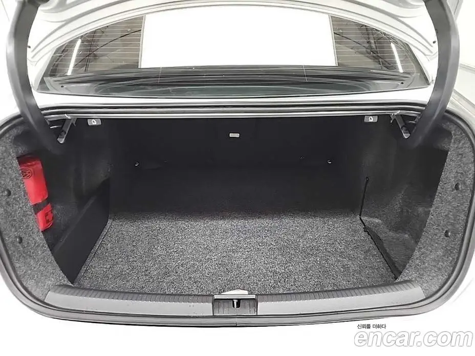 Volkswagen Jetta 2014 2.0 автомат (гидро), фото 18