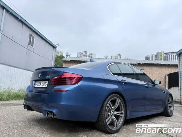 BMW M5 2014 4.4 робот, миниатюра 2