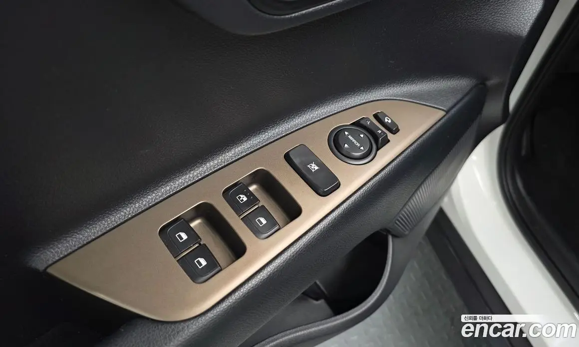 Kia Stonic 2017 1.6 автомат (гидро), фото 19