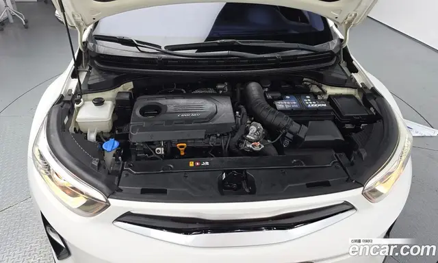 Kia Stonic 2017 1.6 автомат (гидро), миниатюра 6