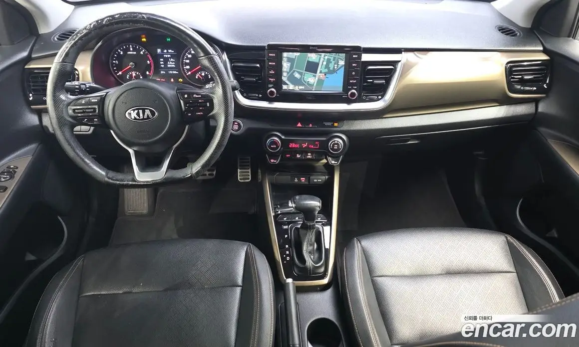 Kia Stonic 2017 1.6 автомат (гидро), фото 7