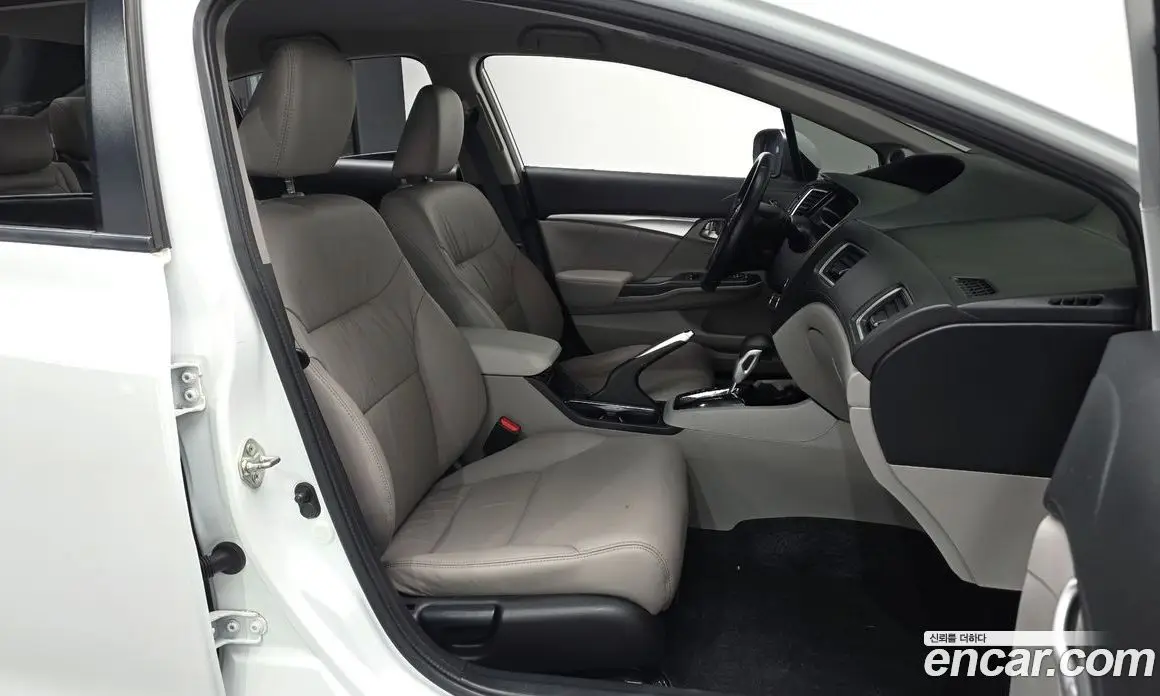 Honda Civic 2013 1.5 автомат (гидро), фото 11