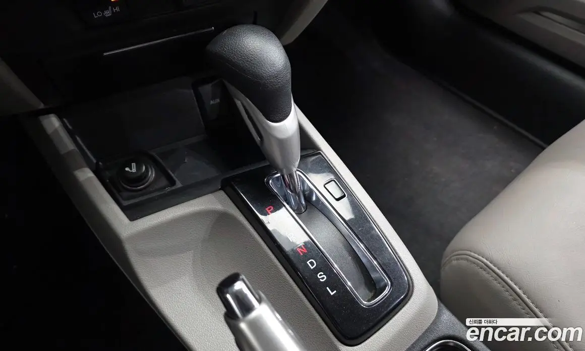 Honda Civic 2013 1.5 автомат (гидро), фото 9