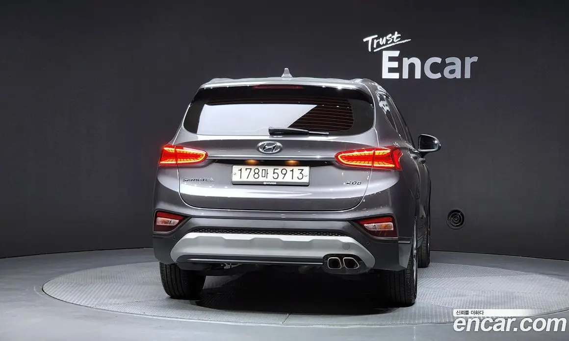 Hyundai Santa Fe 2019 2.0 автомат (гидро), фото 4