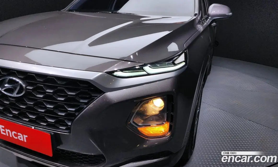 Hyundai Santa Fe 2019 2.0 автомат (гидро), фото 8