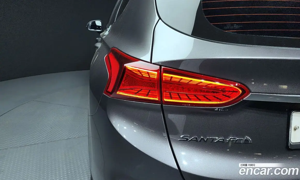 Hyundai Santa Fe 2019 2.0 автомат (гидро), фото 9