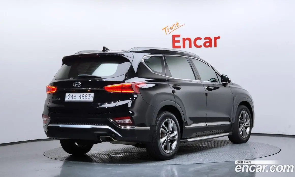 Hyundai Santa Fe 2019 2.0 автомат (гидро), фото 2 Hyundai Santa Fe 2019 2.0 автомат (гидро), фото 2