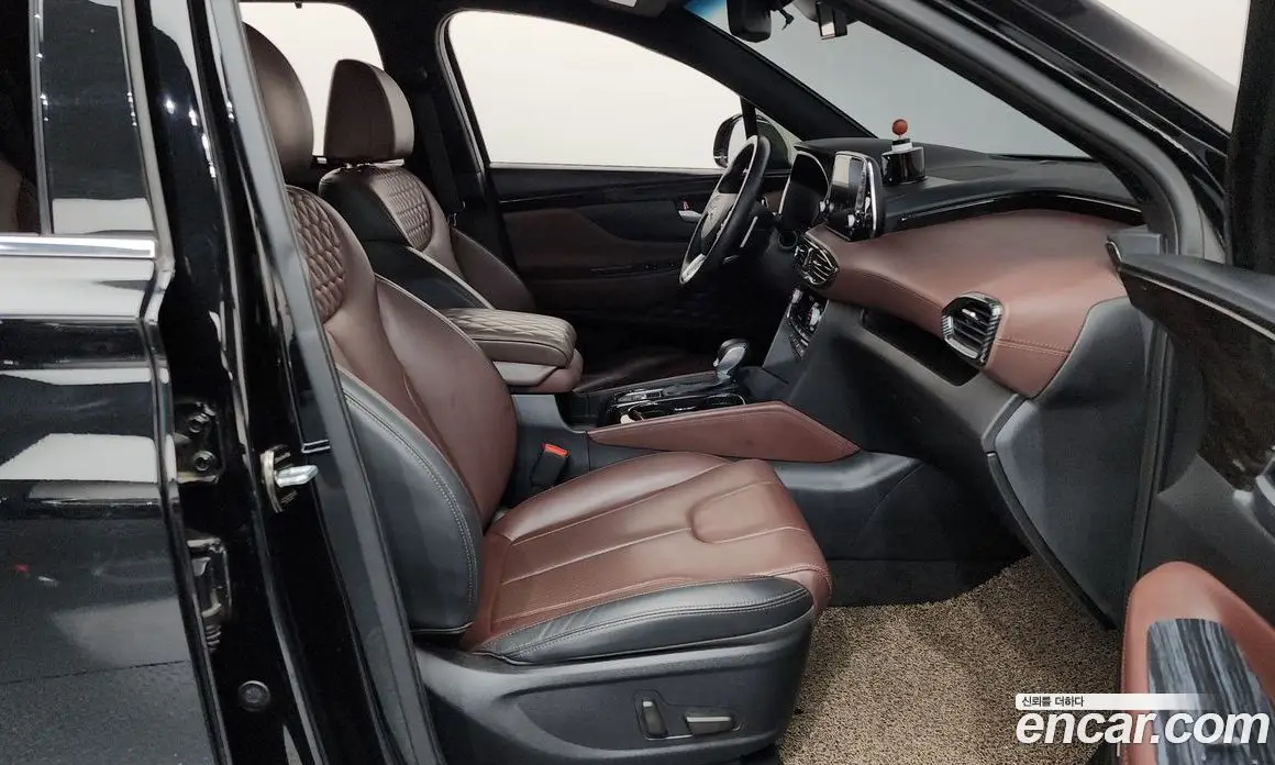 Hyundai Santa Fe 2019 2.0 автомат (гидро), фото 16 Hyundai Santa Fe 2019 2.0 автомат (гидро), фото 16