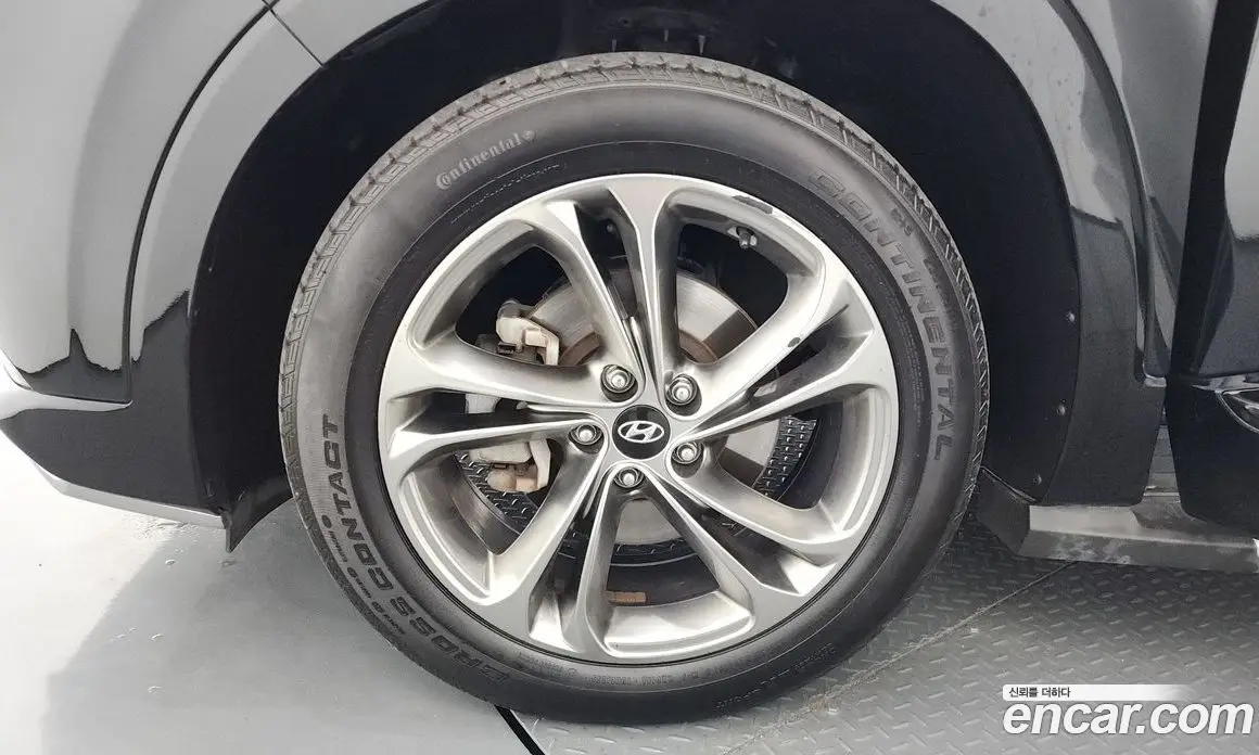 Hyundai Santa Fe 2019 2.0 автомат (гидро), фото 5 Hyundai Santa Fe 2019 2.0 автомат (гидро), фото 5