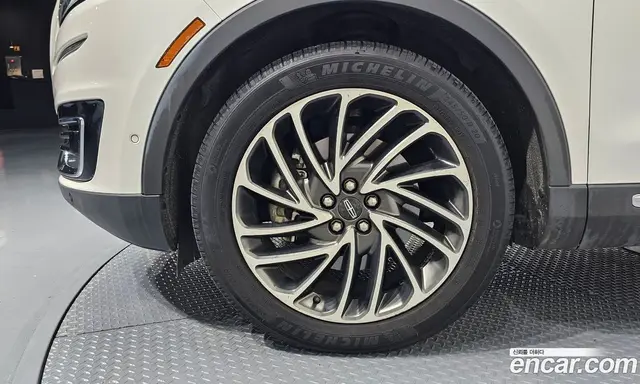 Lincoln Nautilus 2019 2.7 автомат (гидро), миниатюра 5