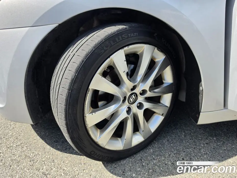 Hyundai i40 2013 1.7 автомат (гидро), фото 17