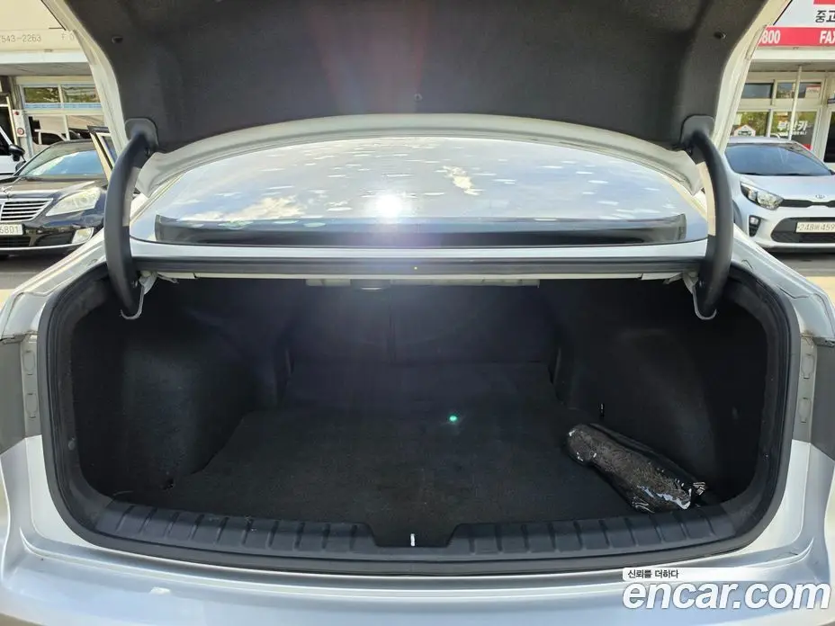 Hyundai i40 2013 1.7 автомат (гидро), фото 18