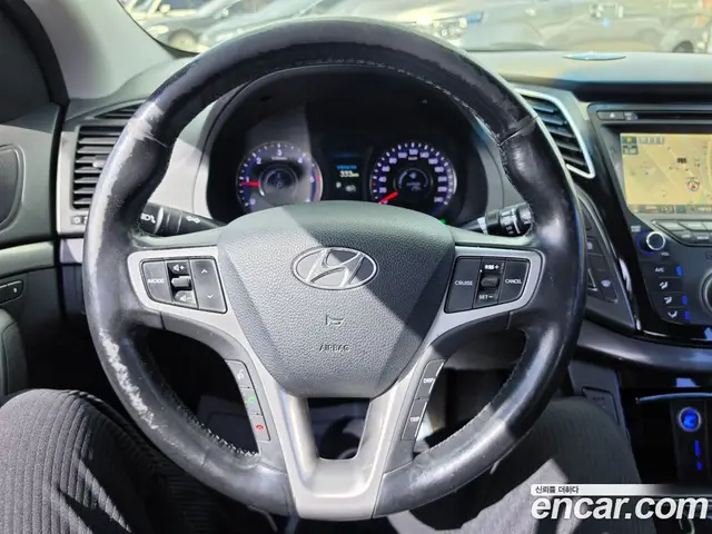 Hyundai i40 2013 1.7 автомат (гидро), миниатюра 8