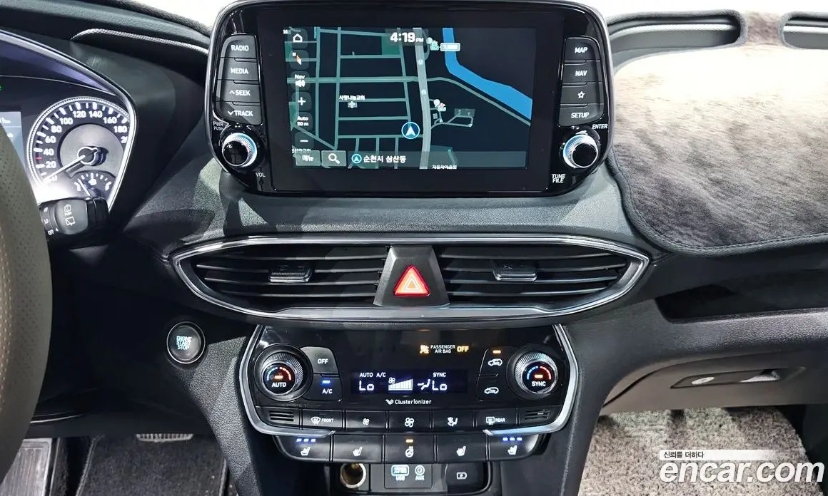 Hyundai Santa Fe 2018 2.0 автомат (гидро), фото 18