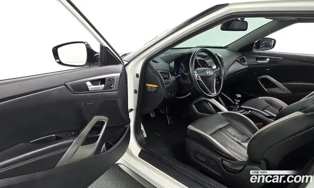Hyundai Veloster 2012 1.6 механика, миниатюра 11