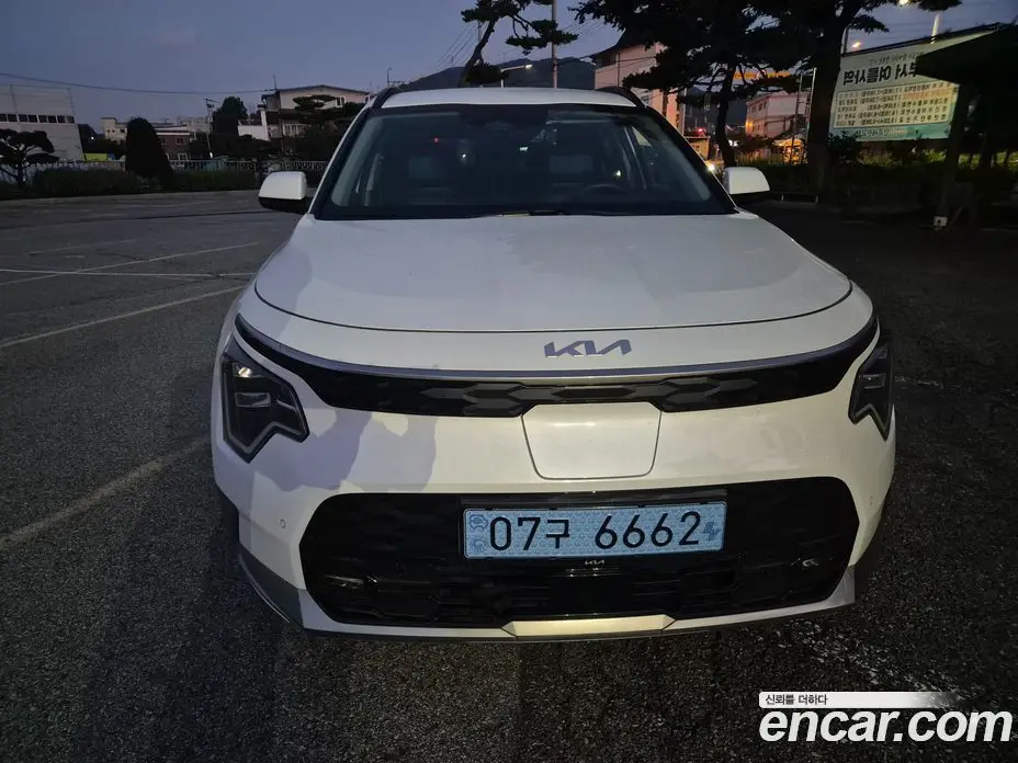 Kia Niro 2022 0.2 автомат (гидро), фото 3