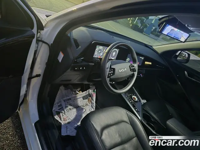 Kia Niro 2022 0.2 автомат (гидро), миниатюра 5