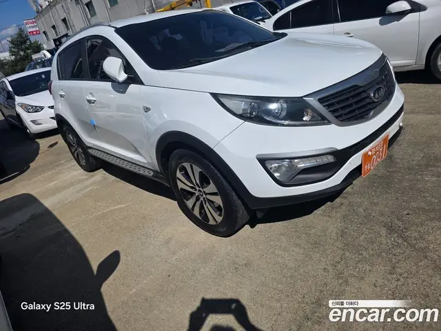 Kia Sportage 2012 2.0 автомат (гидро), миниатюра 3 Kia Sportage 2012 2.0 автомат (гидро), миниатюра 3