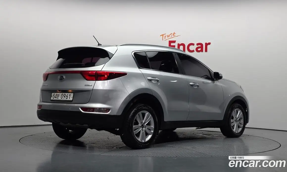 Kia Sportage 2016 1.7 автомат (гидро), фото 2 Kia Sportage 2016 1.7 автомат (гидро), фото 2