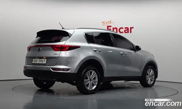 Kia Sportage 2016 1.7 автомат (гидро), миниатюра 2 Kia Sportage 2016 1.7 автомат (гидро), миниатюра 2