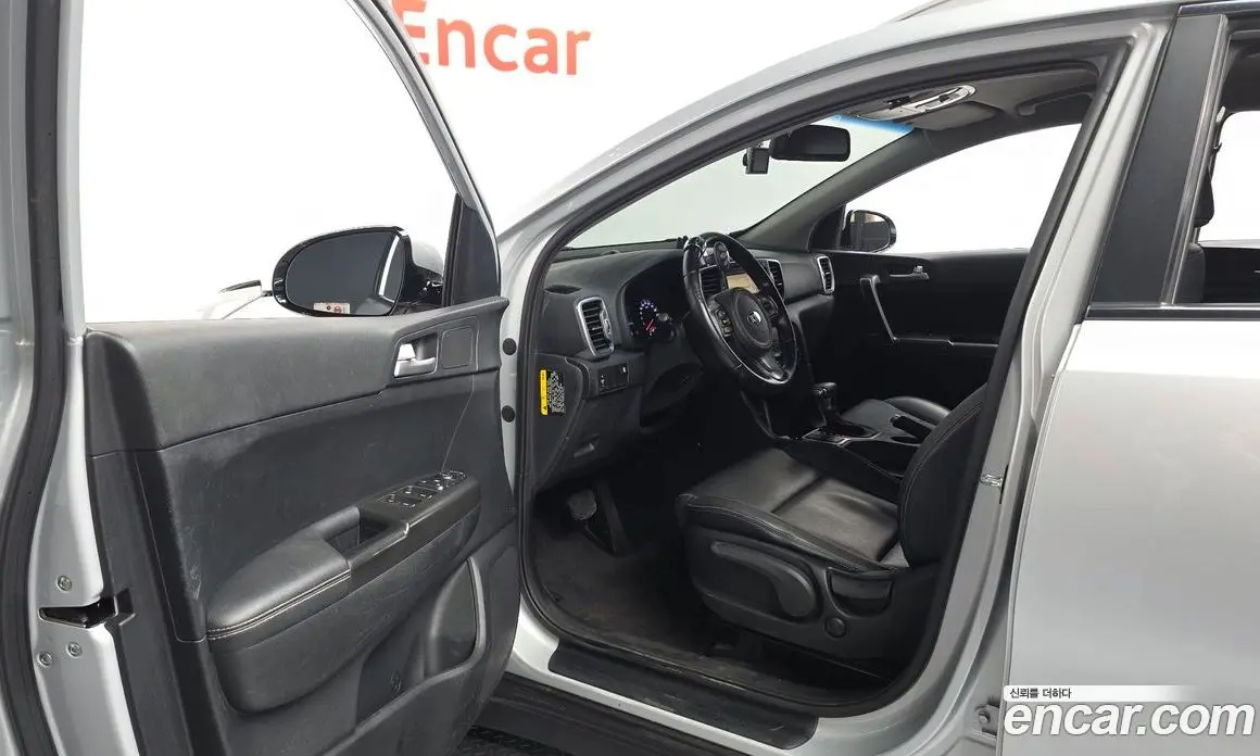 Kia Sportage 2016 1.7 автомат (гидро), фото 10 Kia Sportage 2016 1.7 автомат (гидро), фото 10