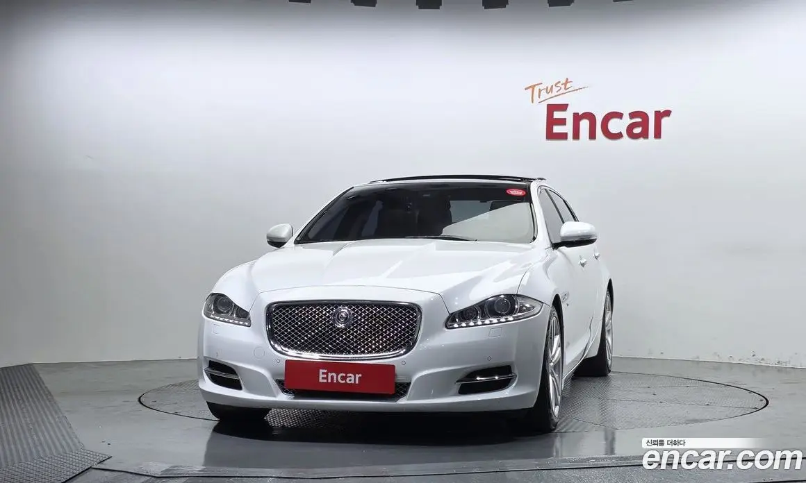 Jaguar XJ 2013 3.0 автомат (гидро), фото 3
