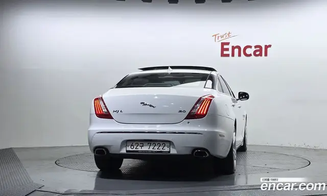 Jaguar XJ 2013 3.0 автомат (гидро), миниатюра 4