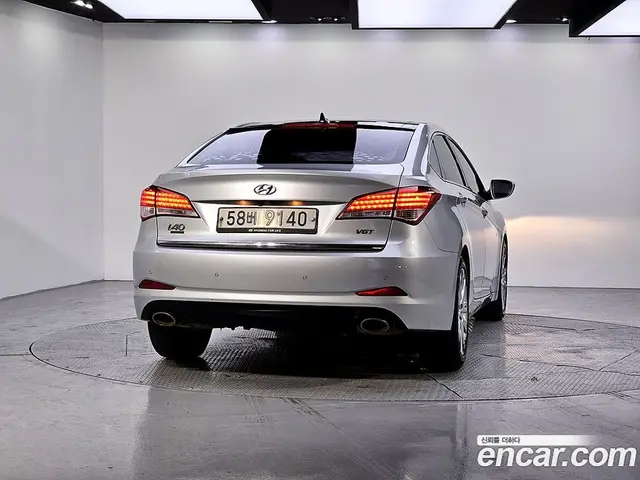 Hyundai i40 2012 1.7 автомат (гидро), миниатюра 3