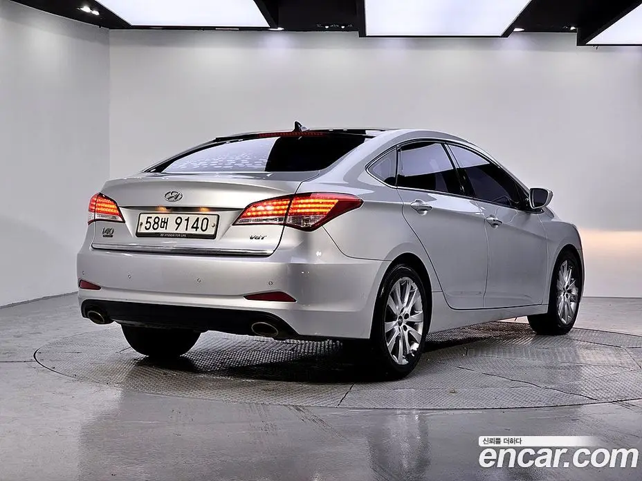 Hyundai i40 2012 1.7 автомат (гидро), фото 4