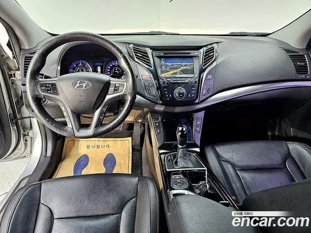 Hyundai i40 2012 1.7 автомат (гидро), миниатюра 5