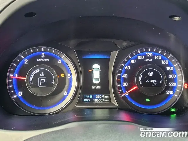 Hyundai i40 2012 1.7 автомат (гидро), миниатюра 7